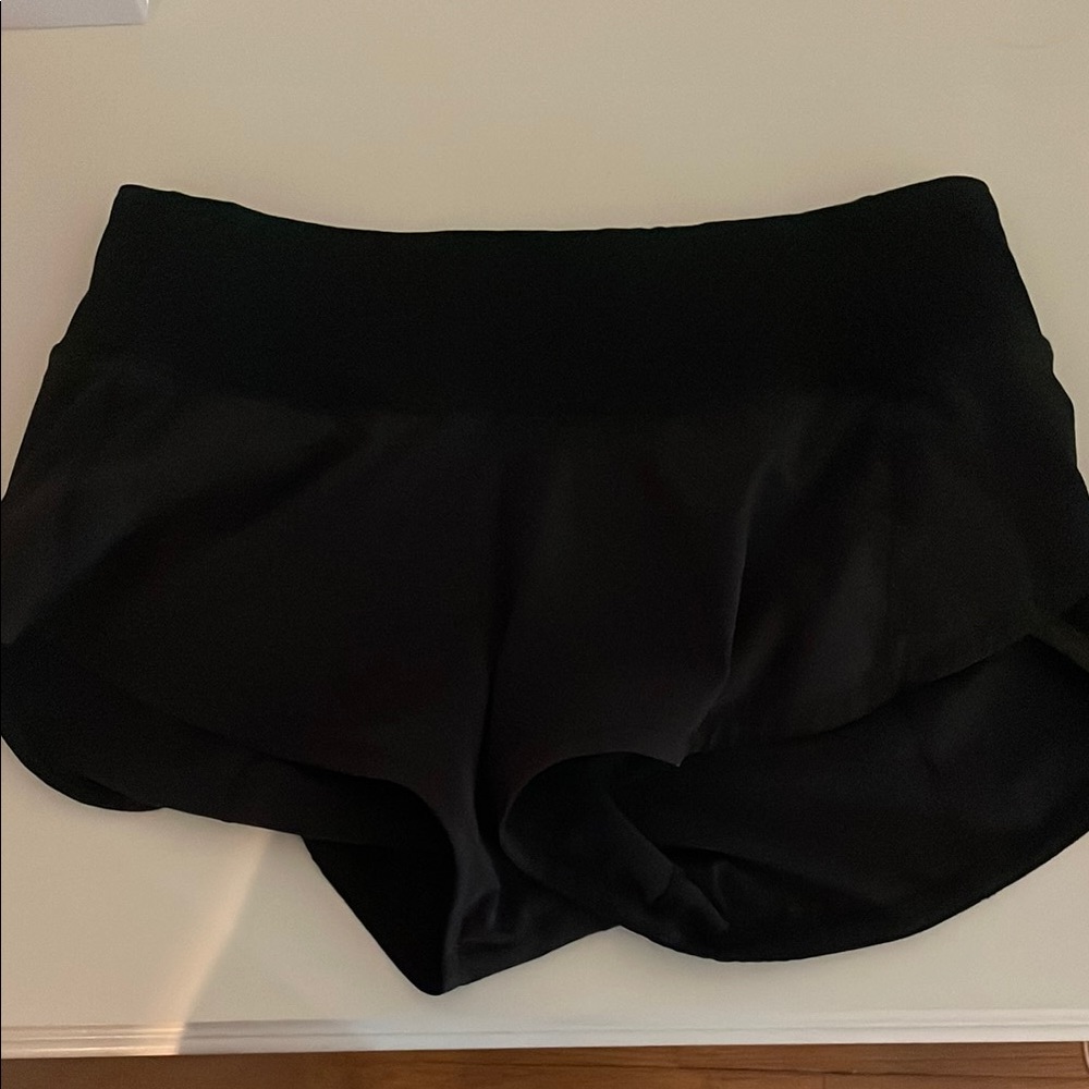 Lululemon Athletica Black Athletic Shorts with Curved Hem
